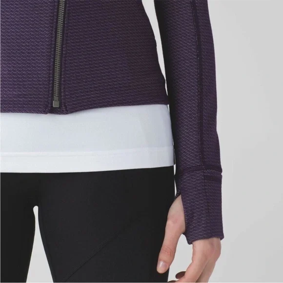 Lululemon Precision Jacket Chain Link Lilac Zinfandel 6 purple asymmetrical zip - Picture 7 of 16